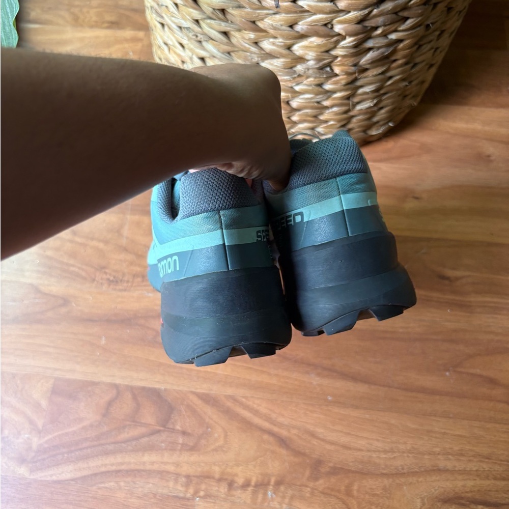 Salomon Speedcross 5 trail shoes hiking and running - Picture 2 of 8